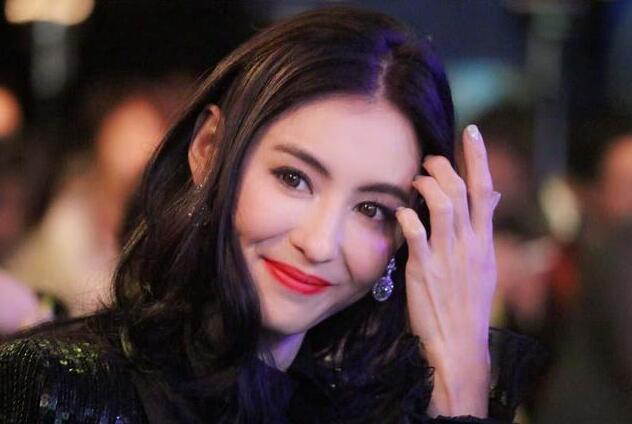 张柏芝晒近照好少女 手中的一个细节被夸赞