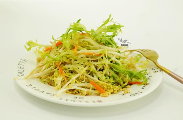 晚餐改成凉拌苦菊，绝对会瘦哦  